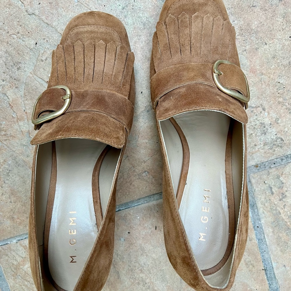 Made in Italy tan suede heels so 10/ 41 worn 1x shoes like new. M. Gemi